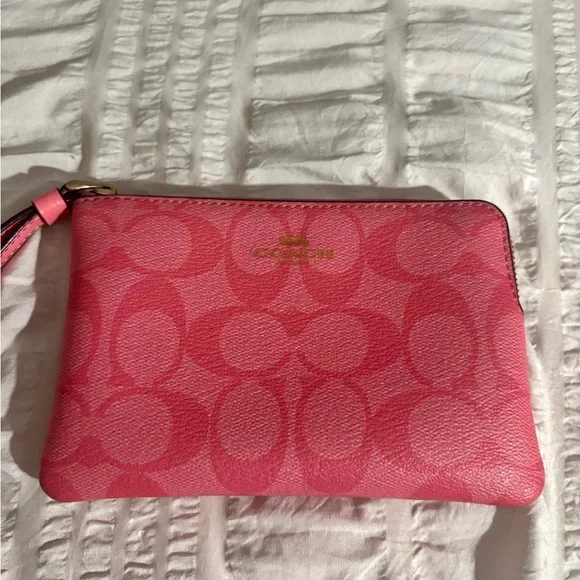 Coach Pink Signature Wristlet Clutch - Picture 1 of 2